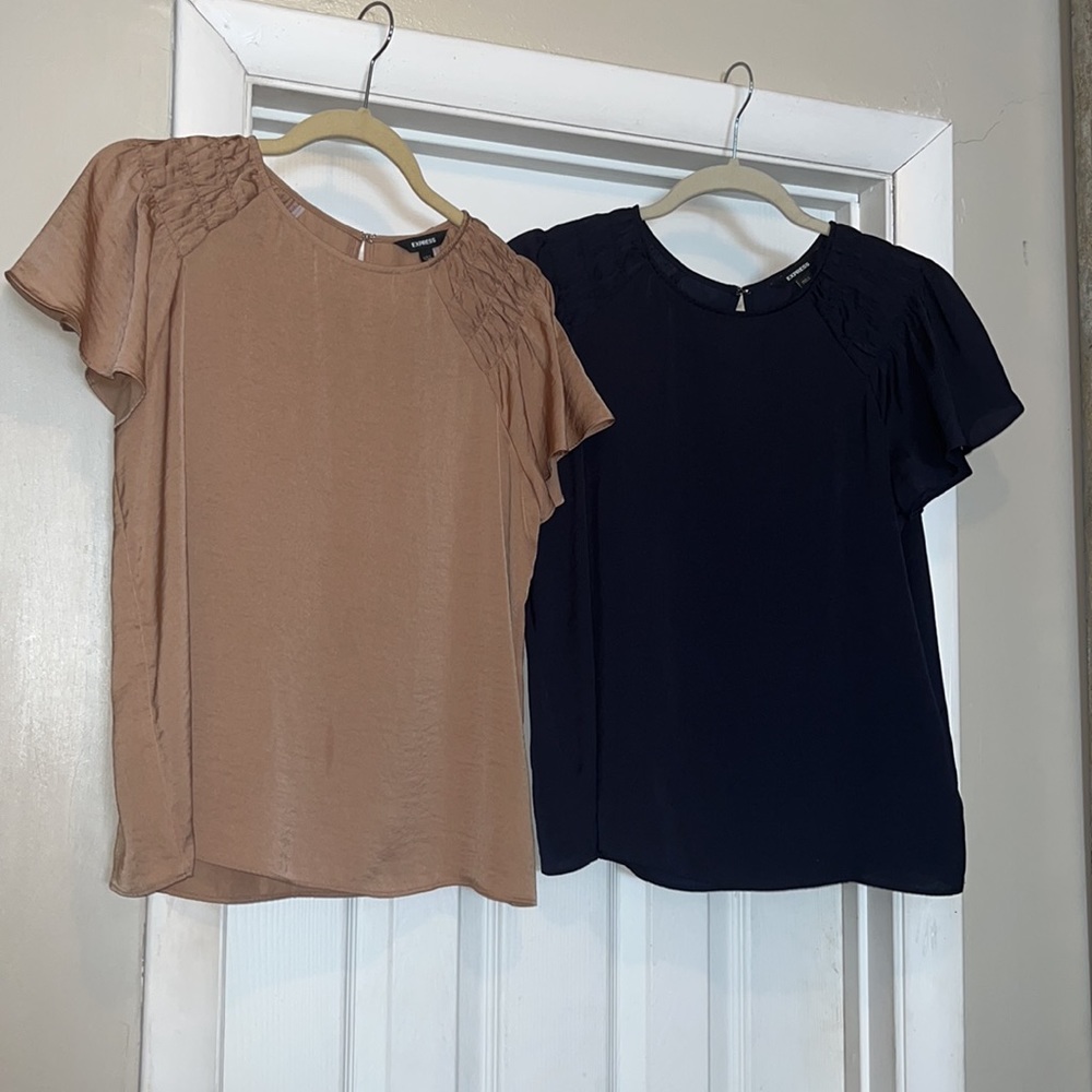EXPRESS Navy blue silky blouse